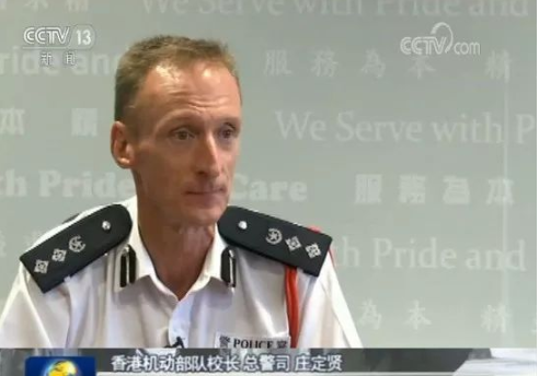 厌恶暴力 全民撑警：香港阿Sir，我哋撑你