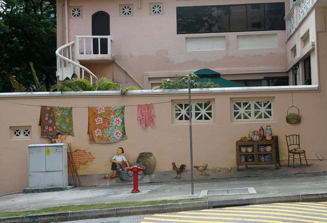 新加坡一地方推“创意壁画”，游客边玩边赏，网友：太神奇！