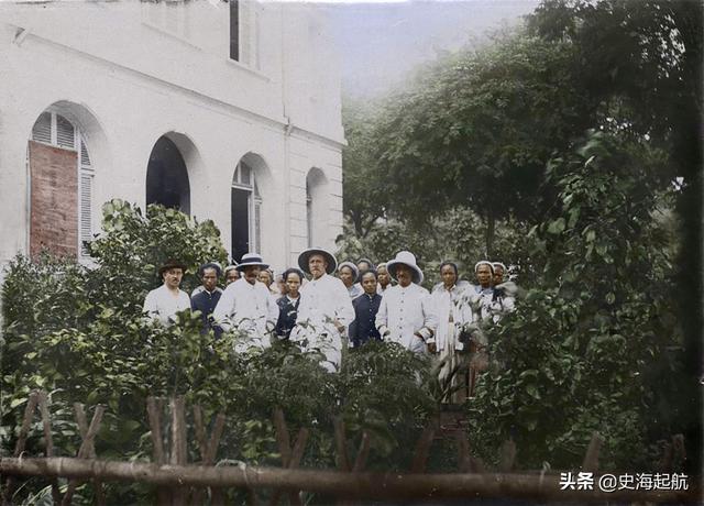 老照片：清朝末年，中国人下南洋谋生，很多人在新加坡当苦力