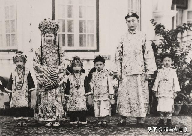 东南亚这群华人身份很特殊，曾经被视为当地土著，传承明朝习俗