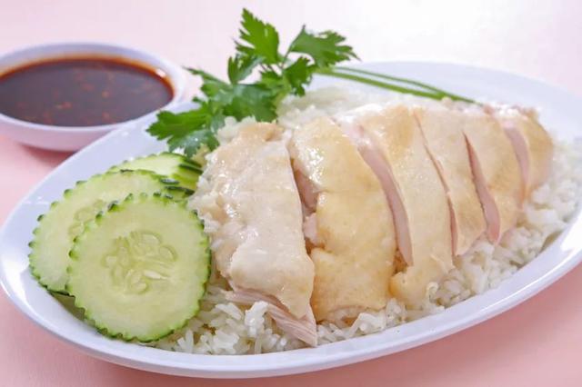 曼谷 | 水门两家鸡饭，该怎么选？