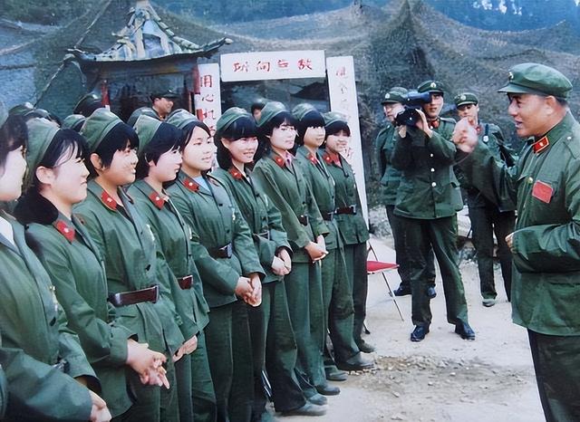 對越自衛反擊戰，鄧小平承諾一定要教訓越南！李光耀爲何非常認可