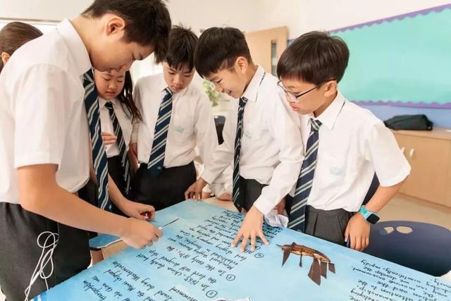 新加坡的教育制度：成功的秘訣和面臨的挑戰