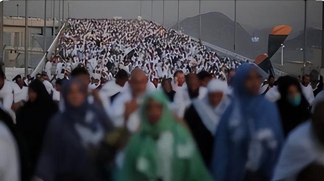 史上最大！新加坡派出最大規模“天使團”助朝聖者赴沙特朝聖