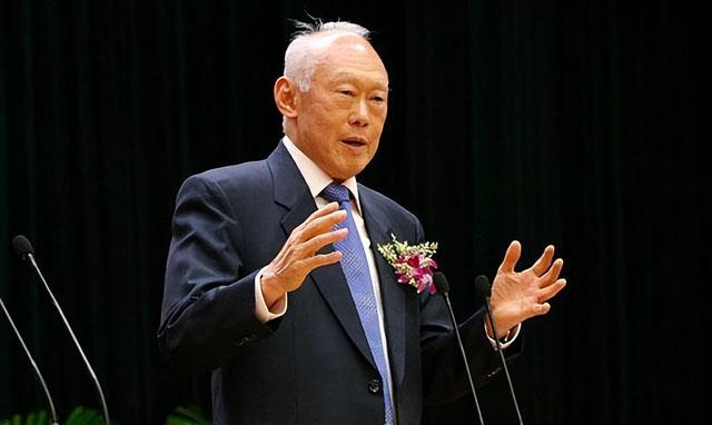 2015年，李光耀逝世，李家三代發言：李家該退出新加坡的政治舞台