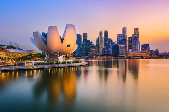 华人为什么要移民到新加坡？答案亮了