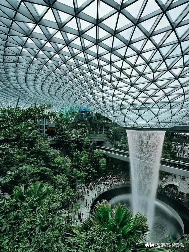 探秘世界最美机场——新加坡樟宜机场