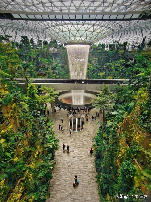 探秘世界最美機場——新加坡樟宜機場