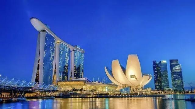 新加坡再次向居民发放5368亿人民币，为经济注入活力