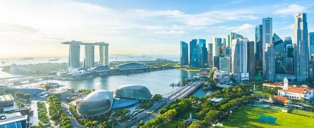 新加坡陷入“中年危机”！为什么我们却并不想逃离？！