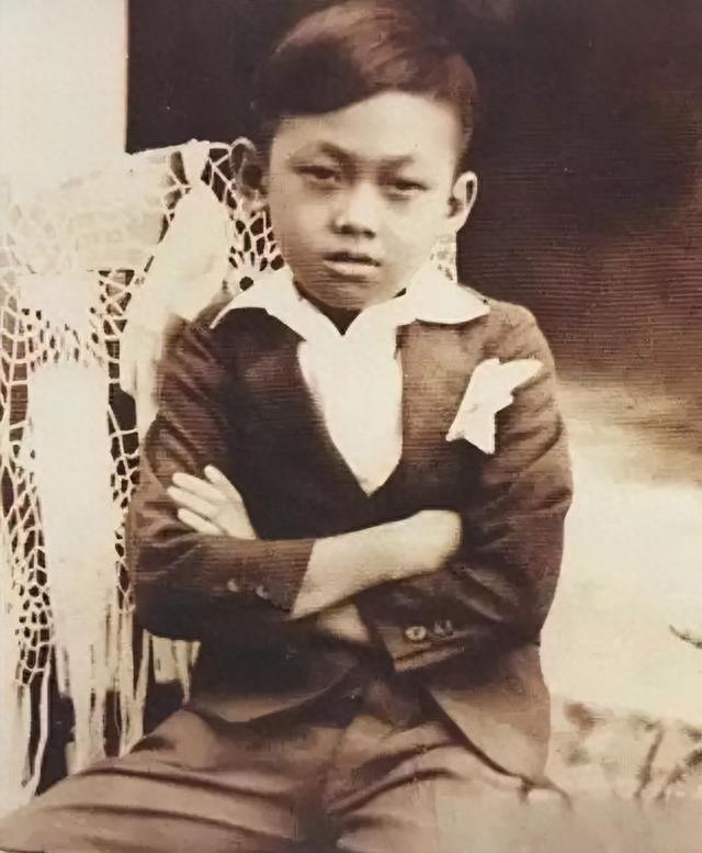 今天，“新加坡国父”李光耀诞生100周年